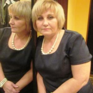 Девушки в Поронайске: Лариса Гребенцова, 55 - ищет парня из Поронайска
