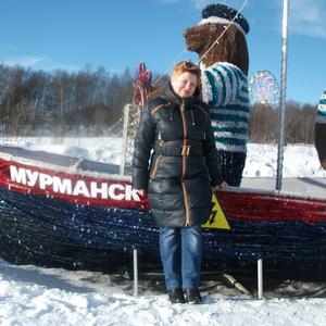 Девушки в Мурманске: Ирина, 63 - ищет парня из Мурманска