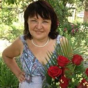 Девушки в Челябинске: Екатерина , 66 - ищет парня из Челябинска