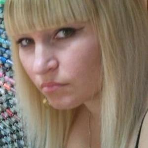 Девушки в Тольятти: Александра, 38 - ищет парня из Тольятти