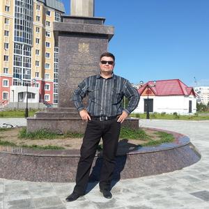 Парни в Нижневартовске: Олег, 53 - ищет девушку из Нижневартовска