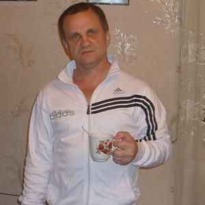 Олег, 59 лет, Томск