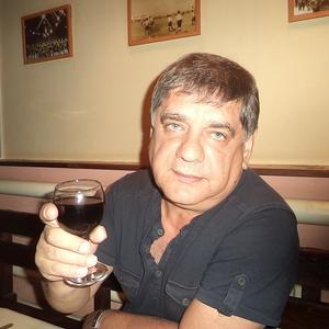 Валерий, 70 лет, Новокузнецк