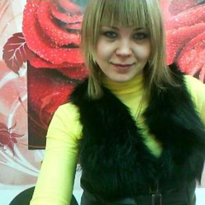 Девушки в Челябинске: Елена, 39 - ищет парня из Челябинска