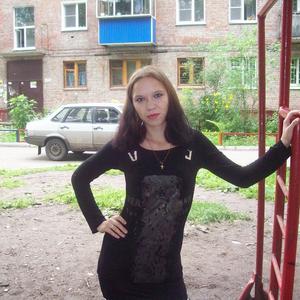 Девушки в Новокузнецке: Марина, 33 - ищет парня из Новокузнецка
