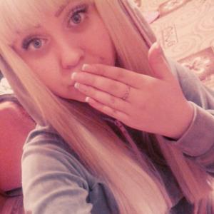 Девушки в Тольятти: Арина, 27 - ищет парня из Тольятти