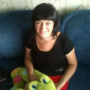 Девушки в Каменск-Шахтинский: Ирина, 54 - ищет парня из Каменск-Шахтинский