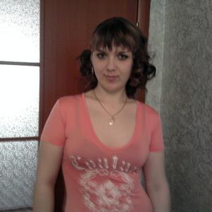 Девушки в Соликамске: Оля, 35 - ищет парня из Соликамска