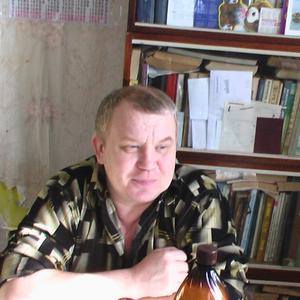 Парни в Екатеринбурге: Станислав , 67 - ищет девушку из Екатеринбурга