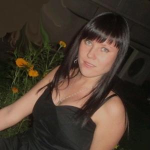 Девушки в Тольятти: Лилия, 37 - ищет парня из Тольятти