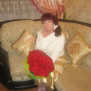 Лариса, 65 лет, Новосибирск