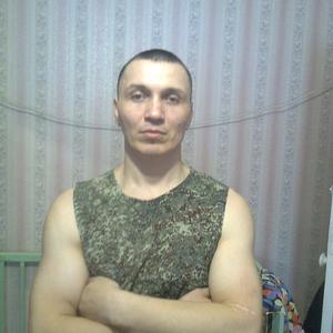 Парни в Сыктывкаре: Дмитрий, 45 - ищет девушку из Сыктывкара