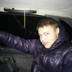 Парни в Сыктывкаре: Евгений, 28 - ищет девушку из Сыктывкара