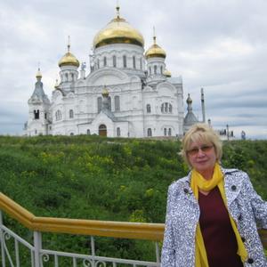 Девушки в Перми: Татьяна, 73 - ищет парня из Перми