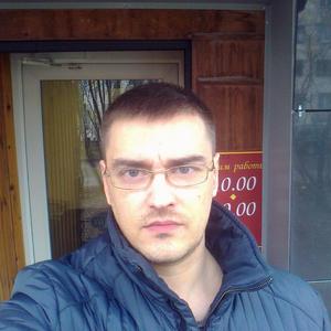 Валерий, 46 лет, Мурманск