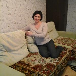 Девушки в Смоленске: Anfisa, 51 - ищет парня из Смоленска