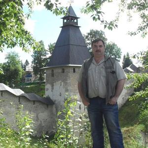 Евгений, 58 лет, Псков
