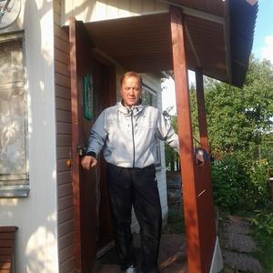 Парни в Твери: Олег, 60 - ищет девушку из Твери