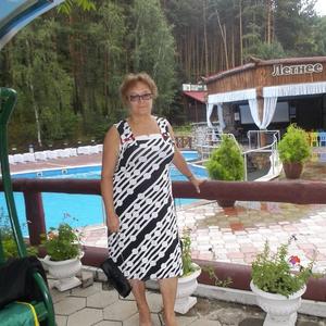 Девушки в Новокузнецке: Наталья Бакушина, 71 - ищет парня из Новокузнецка