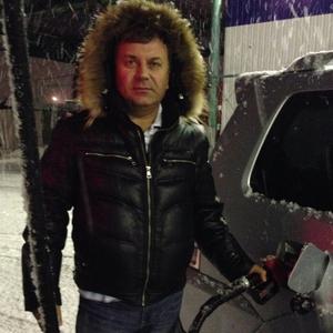 Парни в Новый Уренгое: Олег, 62 - ищет девушку из Новый Уренгоя