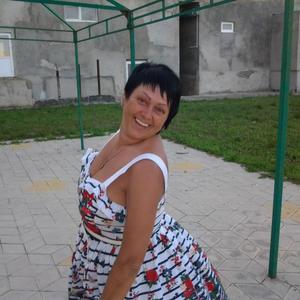 Девушки в Тольятти: Надежда Дорофеева, 65 - ищет парня из Тольятти