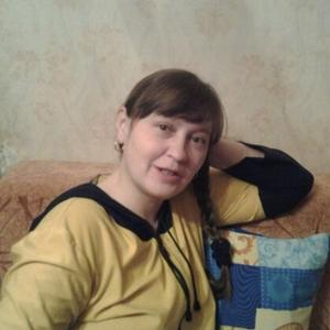 Девушки в Новокузнецке: Марина, 41 - ищет парня из Новокузнецка