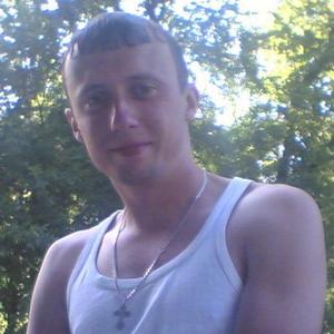 Парни в Бежецке: Виталий, 39 - ищет девушку из Бежецка