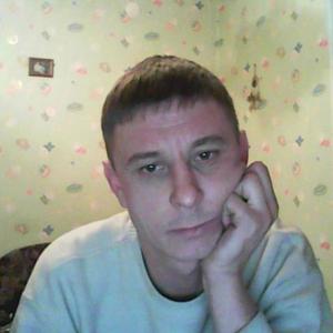 Олег, 48 лет, Березники