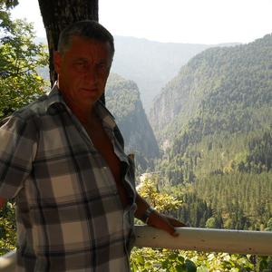Парни в Минеральные Воды: Владимир Шинкарев, 62 - ищет девушку из Минеральные Воды