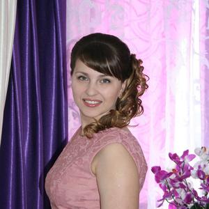 Девушки в Саратове: Кристина, 46 - ищет парня из Саратова