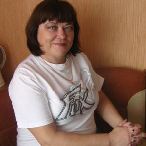 Девушки в Новокузнецке: Марина, 54 - ищет парня из Новокузнецка