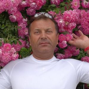 Парни в Новый Уренгое: Олег, 62 - ищет девушку из Новый Уренгоя