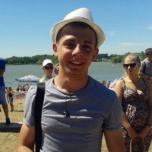 Парни в Омске: Антон Бузынников, 28 - ищет девушку из Омска
