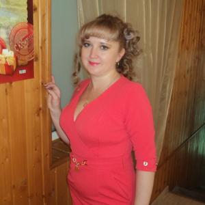 Девушки в Саратове: Юлия, 47 - ищет парня из Саратова