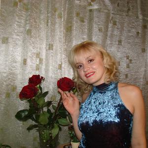 Девушки в Саратове: Татьяна, 48 - ищет парня из Саратова