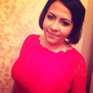 Девушки в Саратове: Инесса, 36 - ищет парня из Саратова