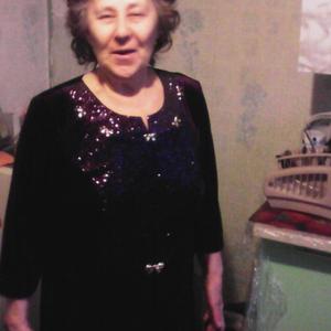 Девушки в Нижневартовске: Людмила, 78 - ищет парня из Нижневартовска