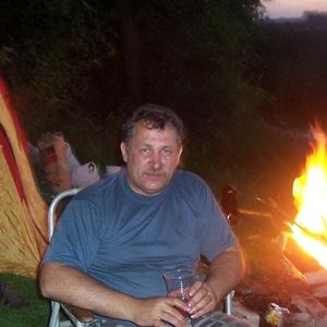 Парни в Смоленске: Николай, 61 - ищет девушку из Смоленска