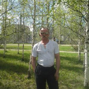 Парни в Ухте (Коми): Василий, 61 - ищет девушку из Ухты (Коми)