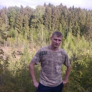 Олег, 38 лет, Луга