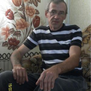 Парни в Канске: Балаев Андрей, 62 - ищет девушку из Канска