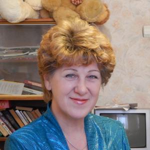 Вера Капитонова, 66 лет, Пашия