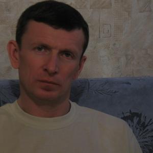 Дмитрий, 58 лет, Энгельс