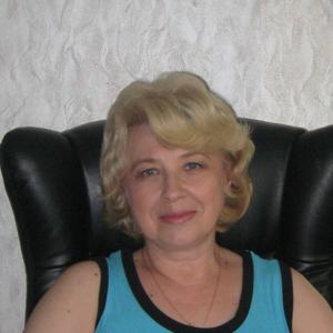 Светлана, 64 года, Углово
