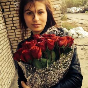 Девушки в Комсомольске-На-Амуре: Анастасия, 31 - ищет парня из Комсомольска-На-Амуре
