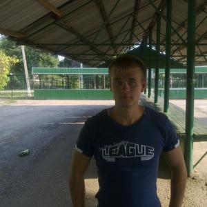 Евгений, 33 года, Лабинск