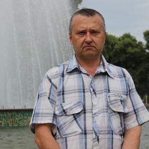 Юрий, 58 лет, Армавир