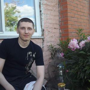 Виктор, 38 лет, Называевск