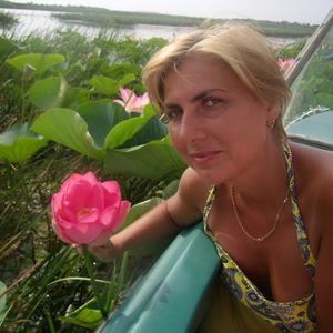Оксана, 46 лет, Красногорск