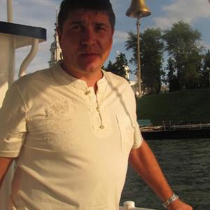 Роман, 47 лет, Климовск